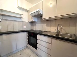 Photo 18- click for photo gallery